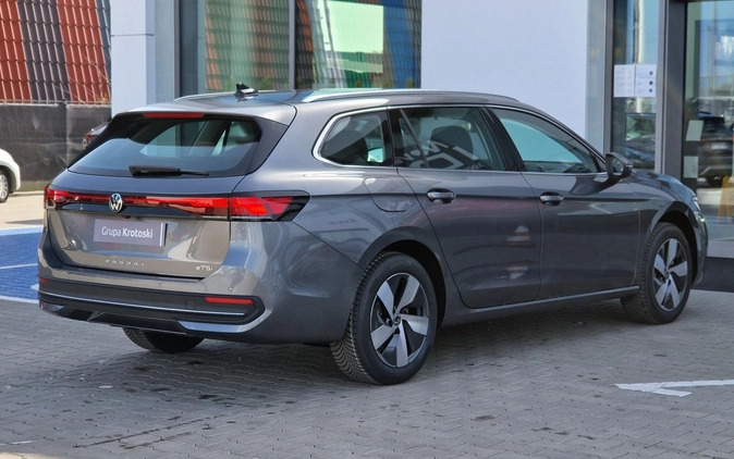 Volkswagen Passat cena 179000 przebieg: 1, rok produkcji 2024 z Sieraków małe 497